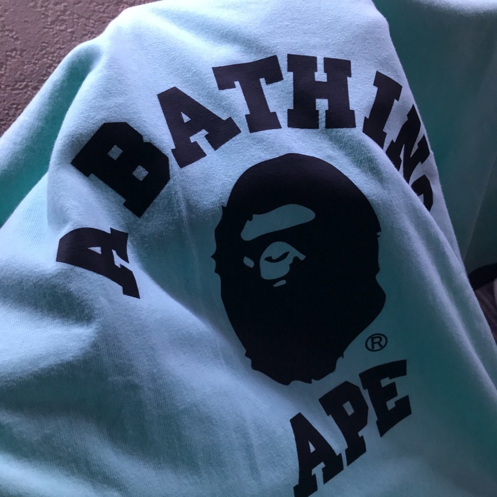 Bathing Ape Logo Tee - Picture 2 of 4